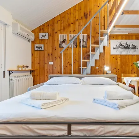 Mountain Nest - Wi-fi, Parcheggio E Ascensore - Pet Friendly Apartman