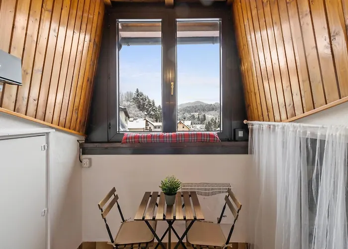 Apartman Mountain Nest - Wi-fi, Parcheggio E Ascensore - Pet Friendly