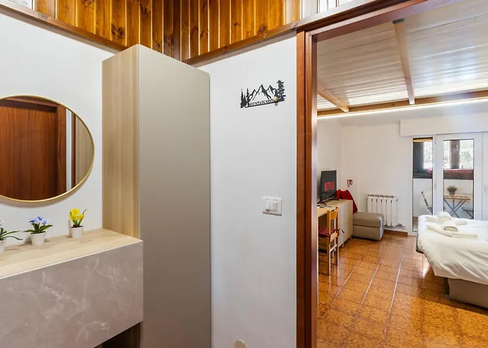 Mountain Nest - Wi-fi, Parcheggio E Ascensore - Pet Friendly Apartman